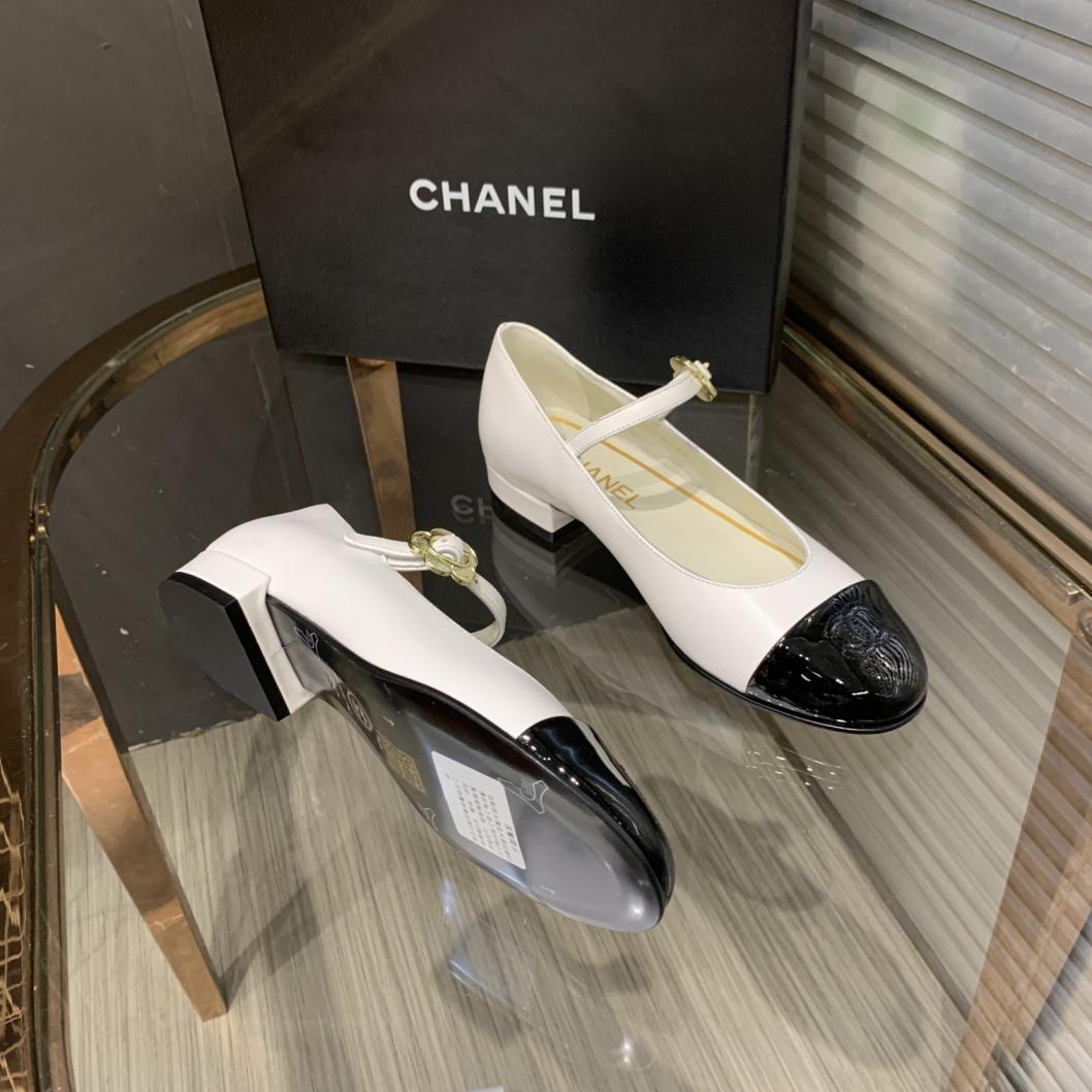 Chanel leather flat shoes 133565