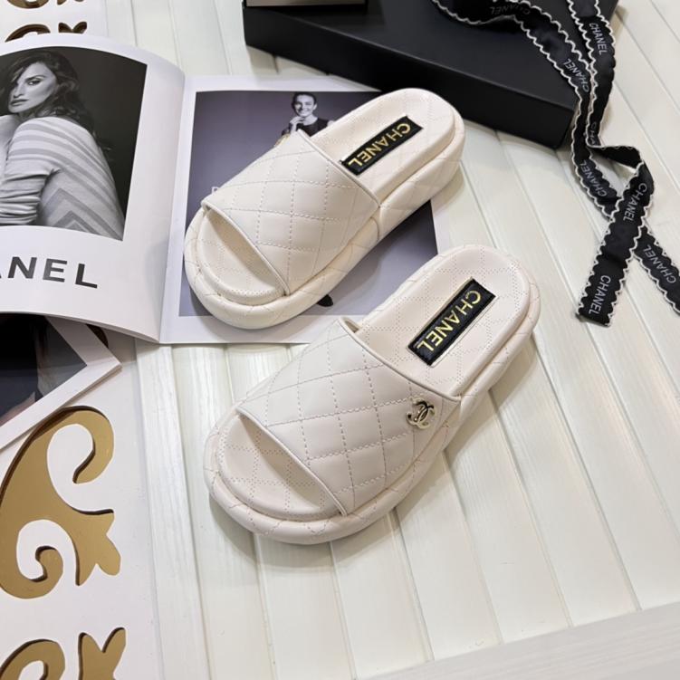 CHANEL 2024 new slippers Rhombic plaid 133650