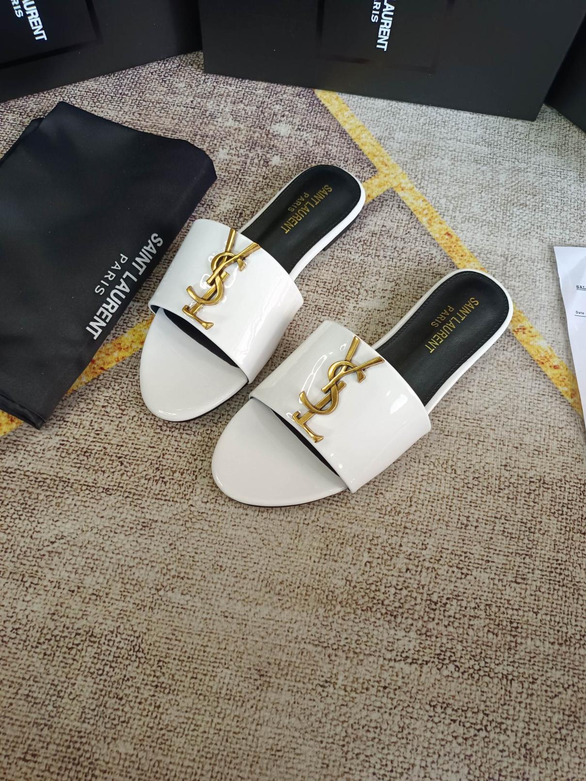 YSL Saint Laurent flat slippers 133638