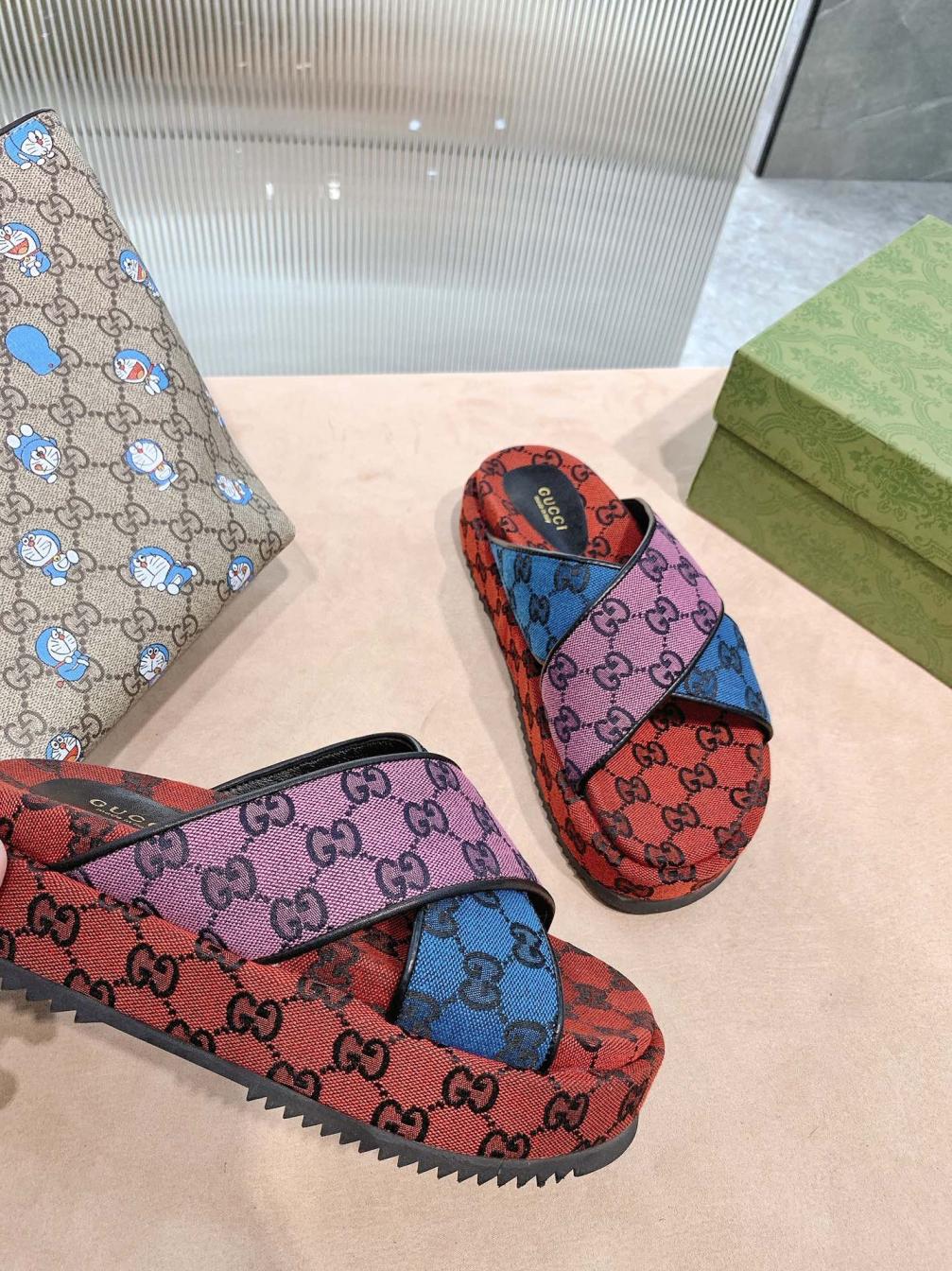 Gucci fashion slippers 133737