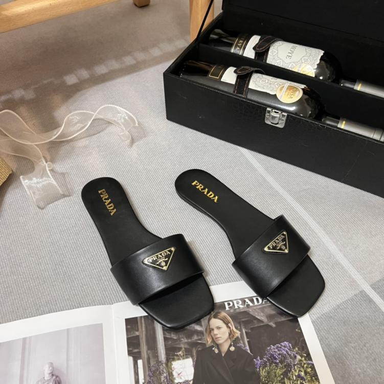 PRADA  triangel flat women slippers 133865
