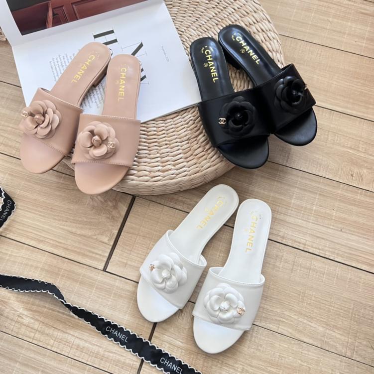CHANEL 2024 camellia flat slippers