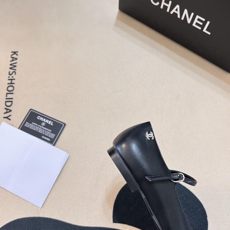 Chanel 2024 summer lambskin flat women shoes 133948