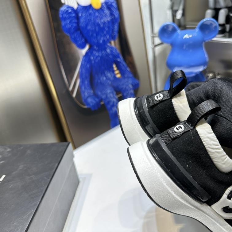 Chanel CC sneakers 133928