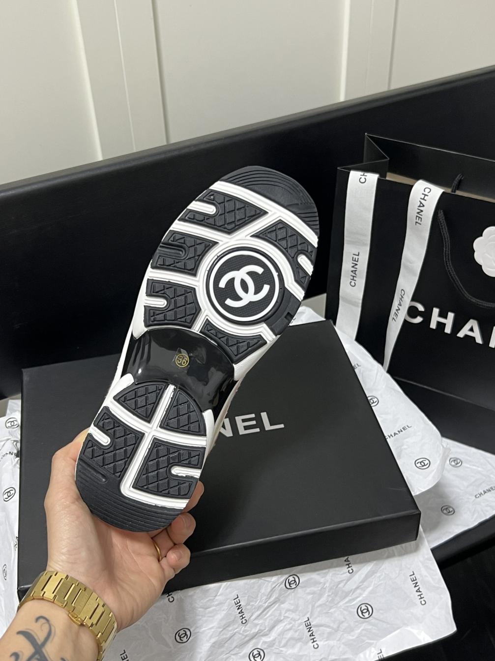 Chanel sneakers 133922