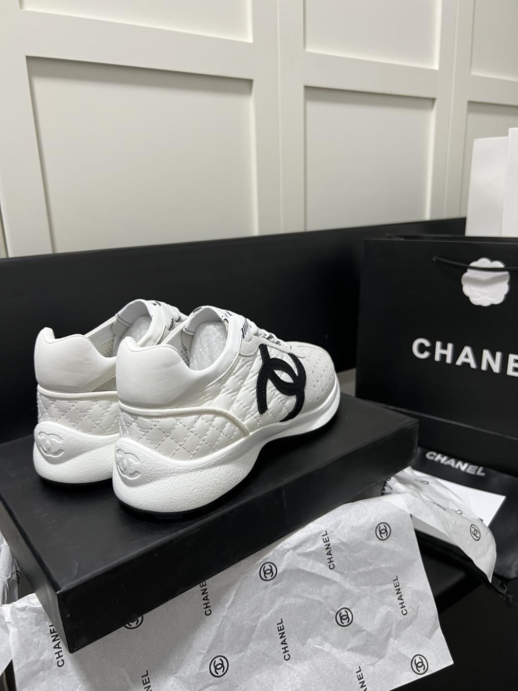 Chanel sneakers 133915