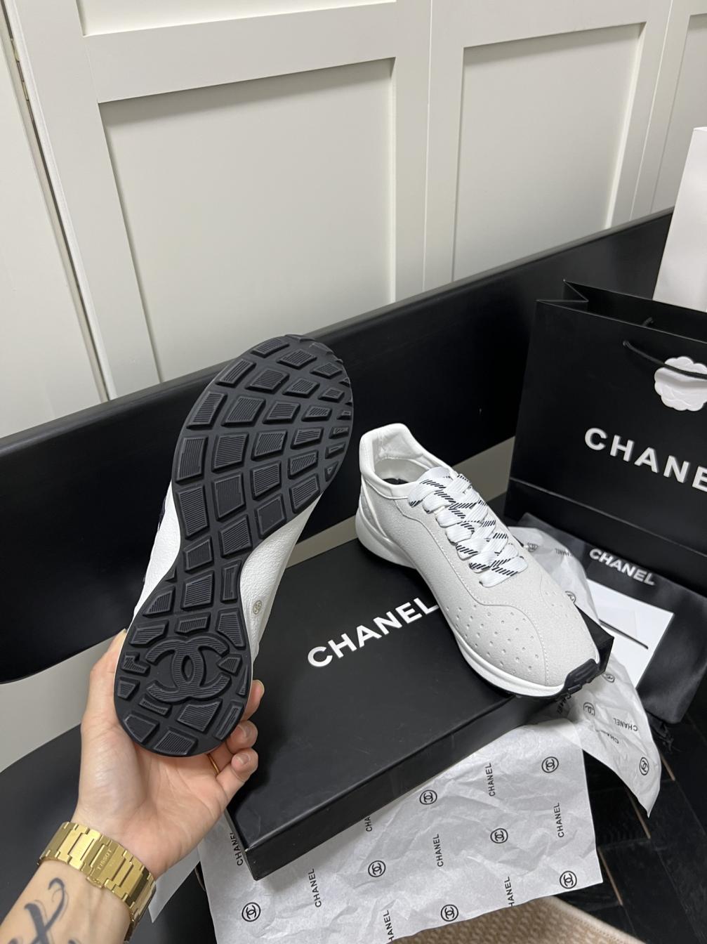 Chanel sneakers 133915