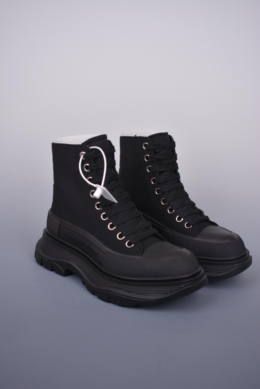 Alexander McQueen unisex boot sneaker