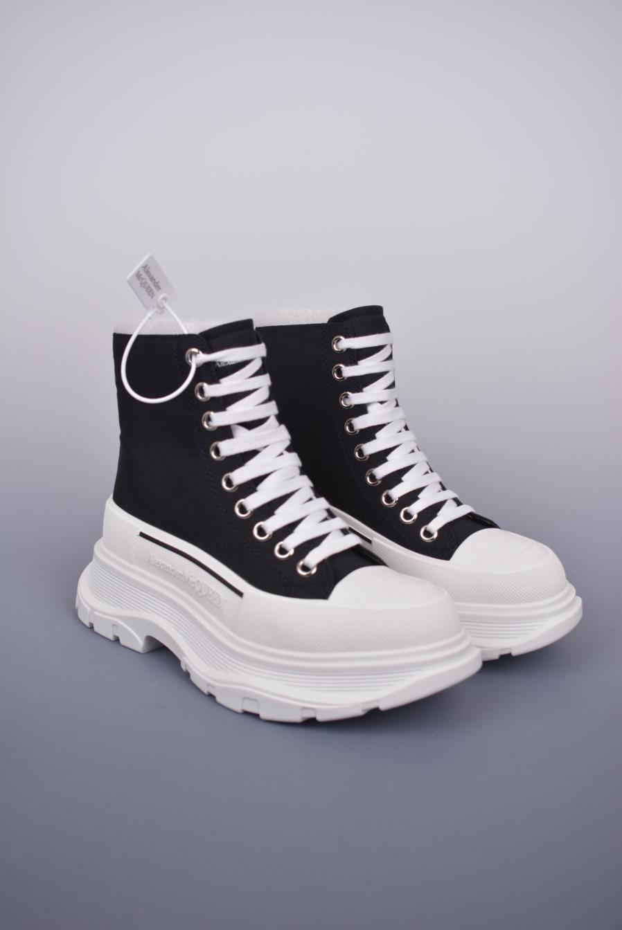 Alexander McQueen unisex boot sneaker