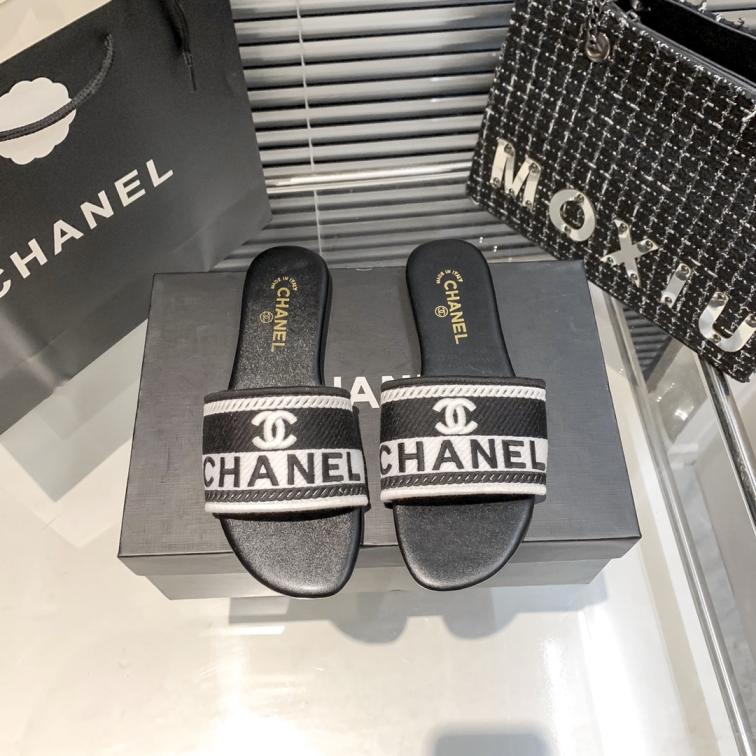 CHANEL embroidery flat slippers