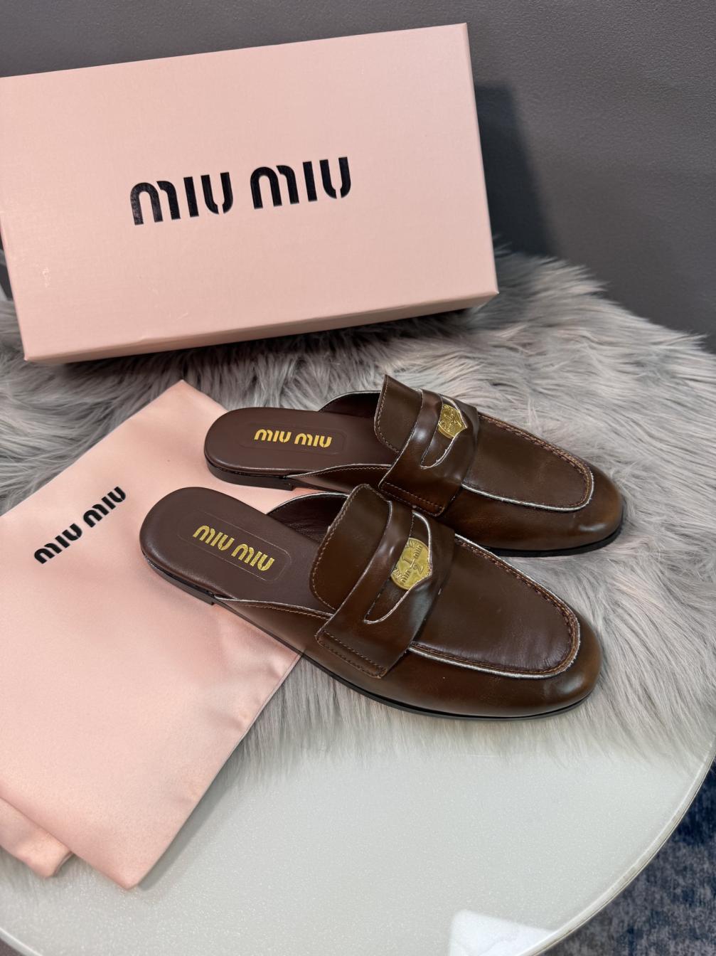 MIU MIU  2024 leather flat slippers