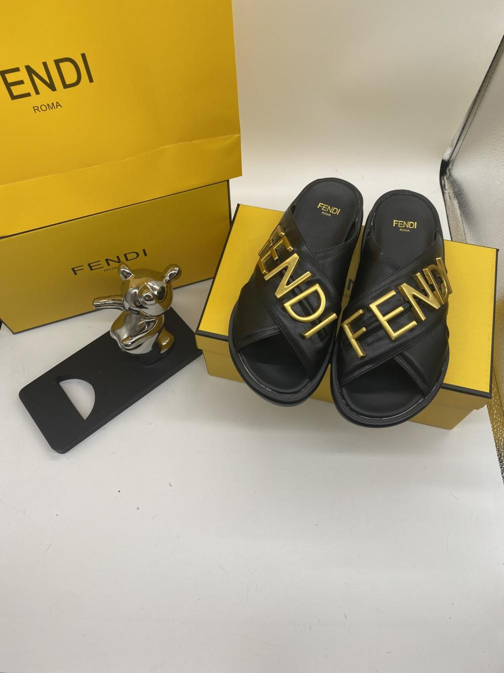 FENDI leather flat slippers