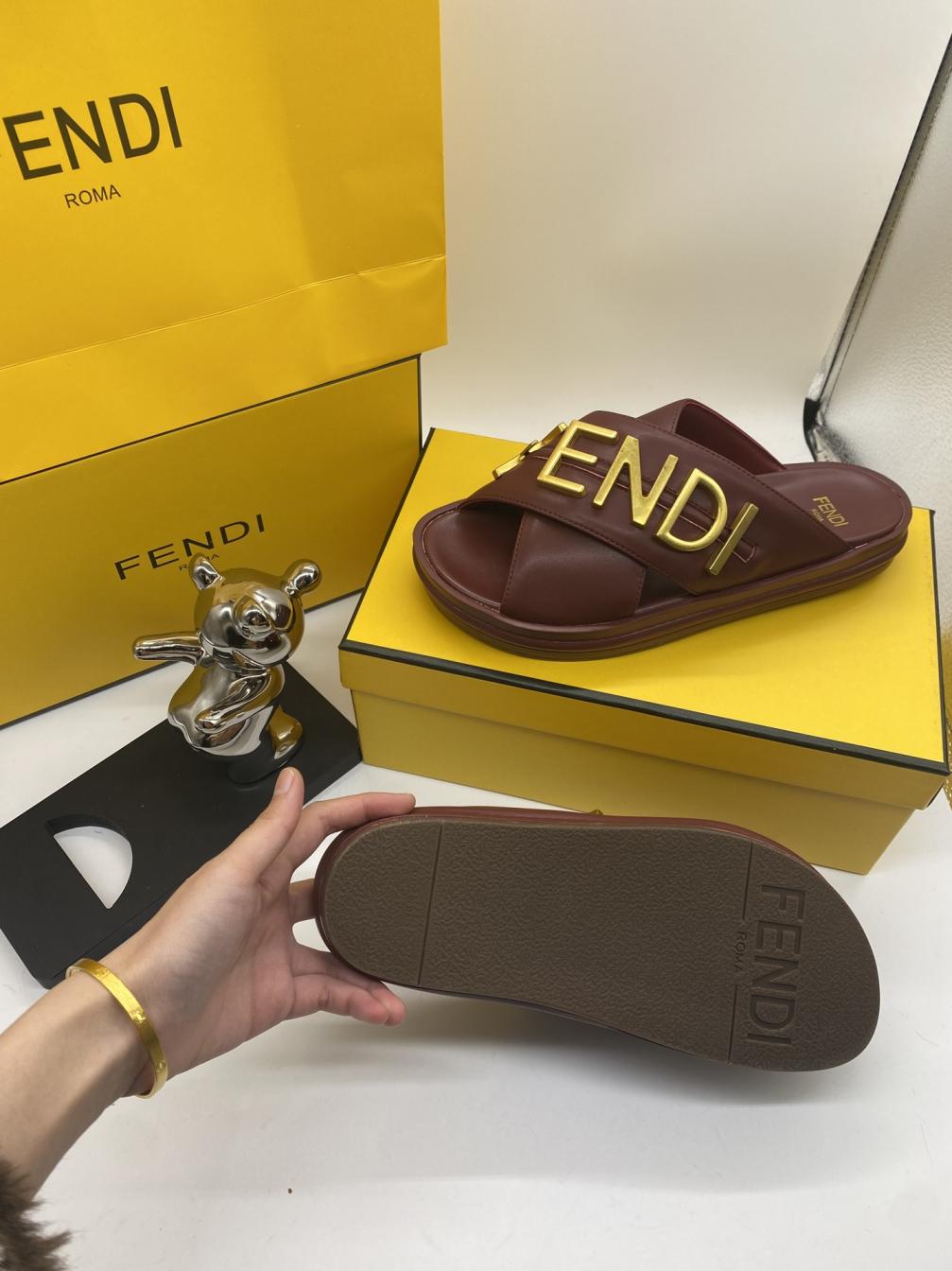 FENDI leather flat slippers