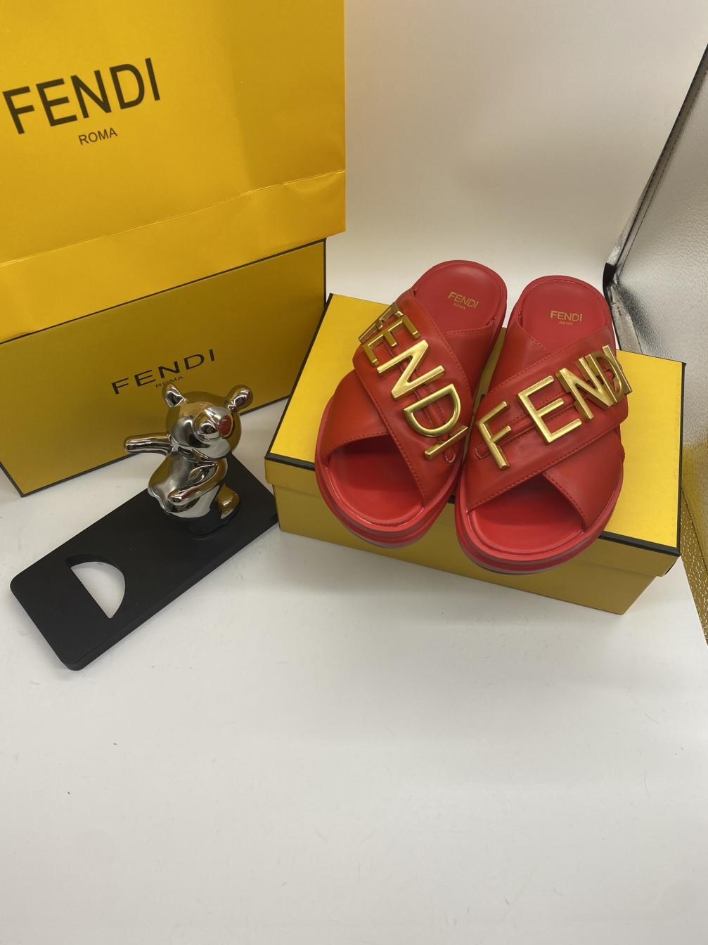 FENDI leather flat slippers