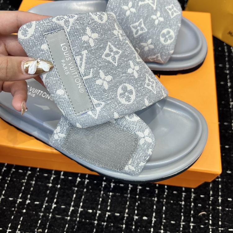 LV Louis Vuitton Men unisex slippers