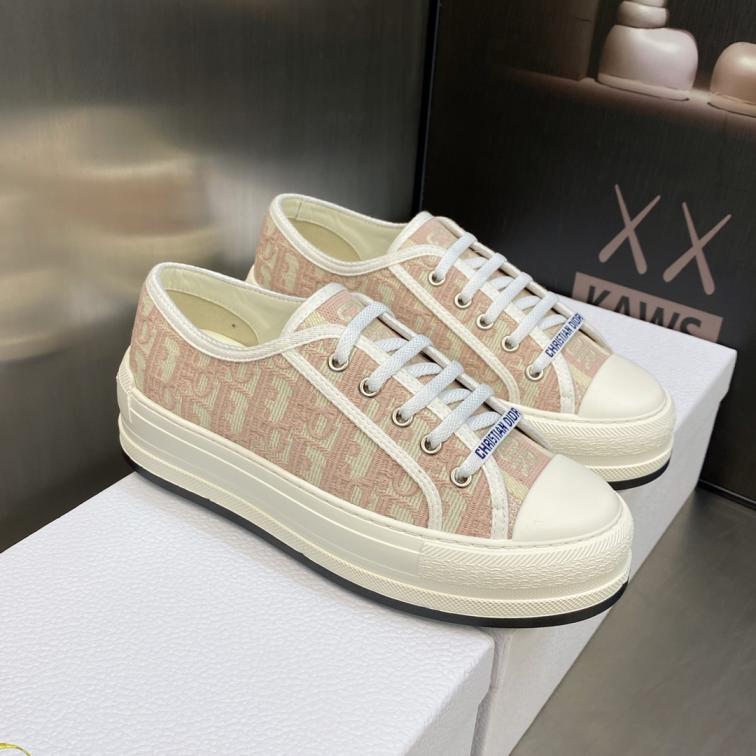 Walk’in Dior Oblique ogo flat sneaker