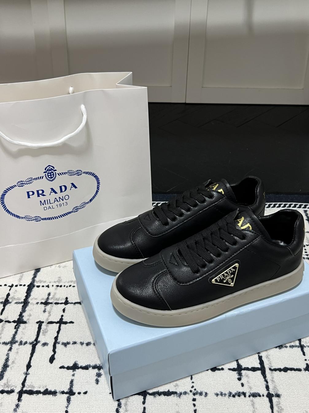 PRADA  flat leather sneaker 134168