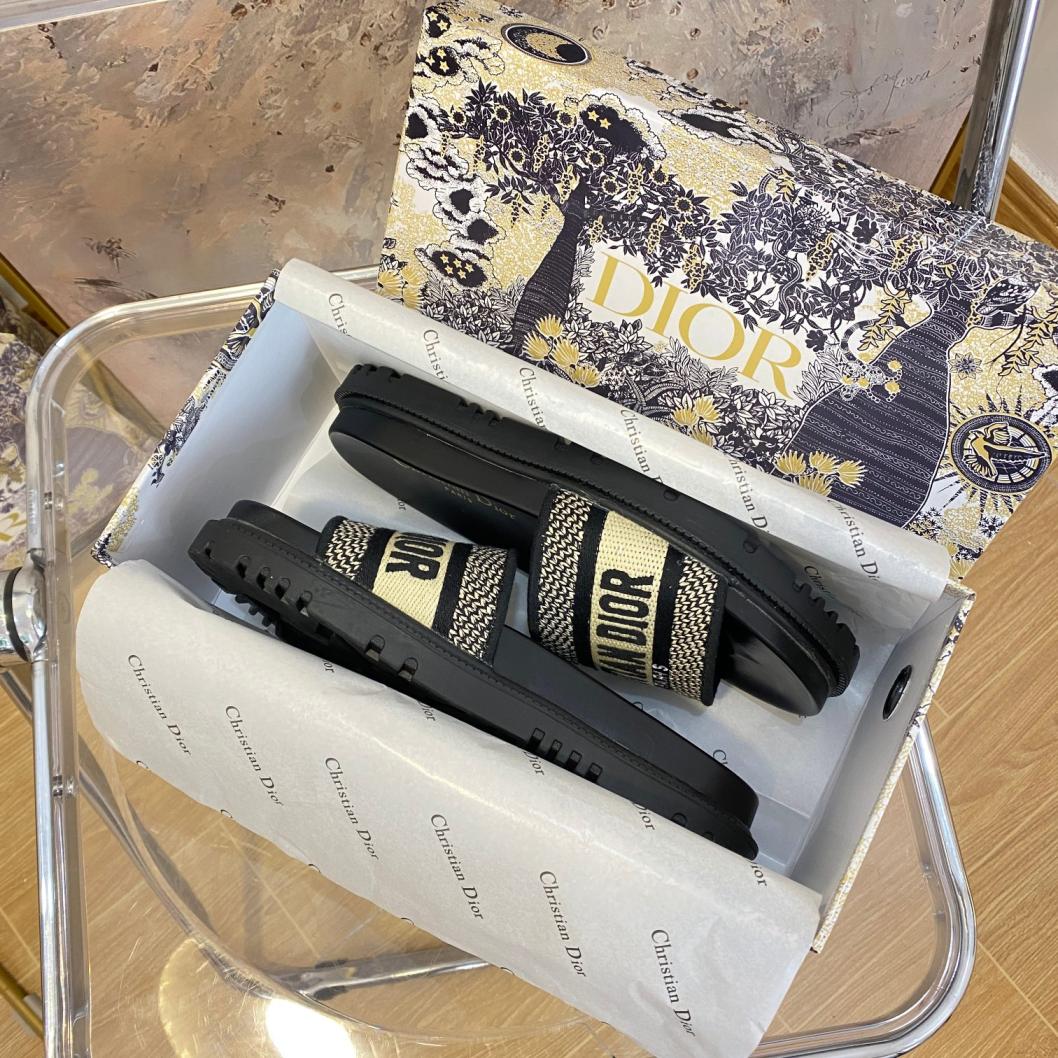 Dior slippers