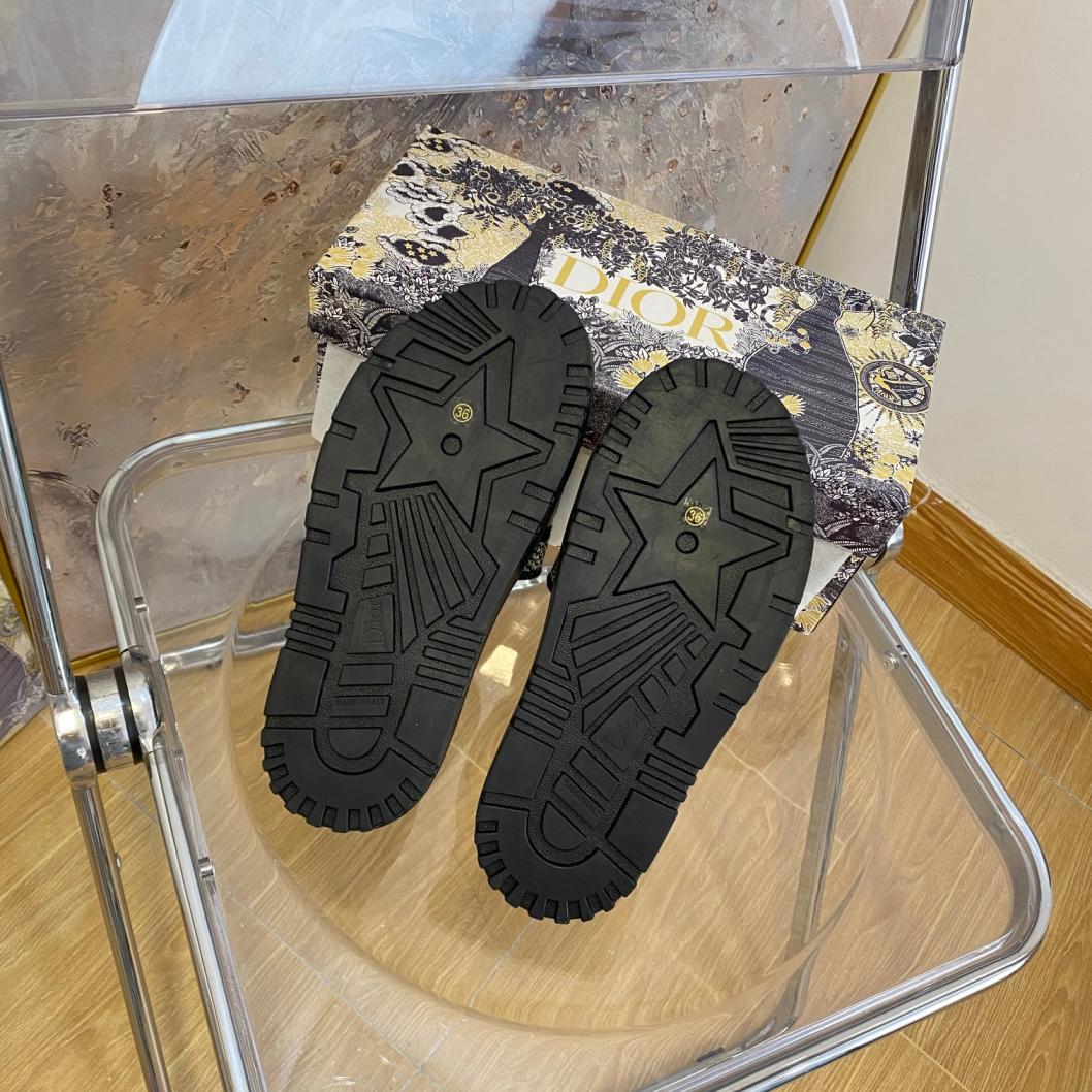 Dior slippers