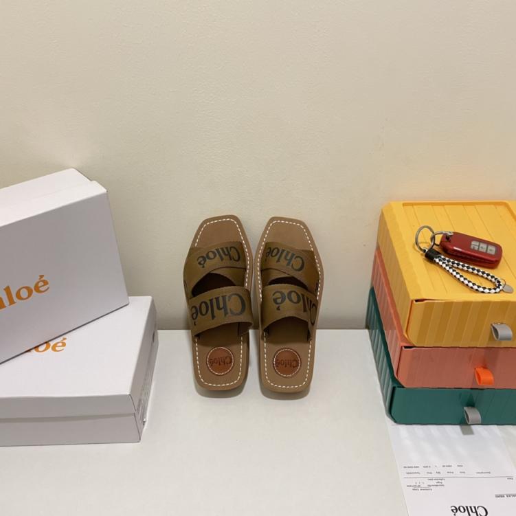 Chloe women flat slippers