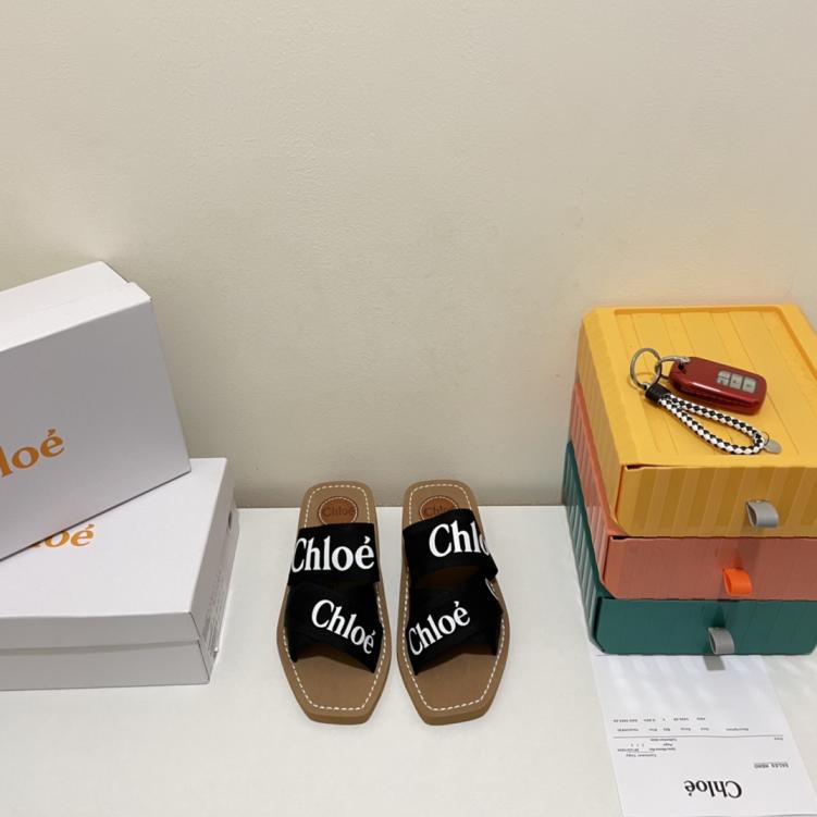 Chloe women flat slippers
