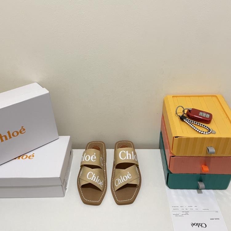 Chloe women flat slippers