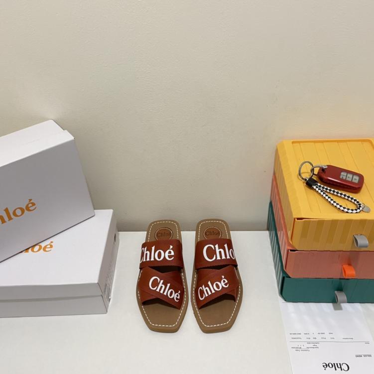 Chloe women flat slippers