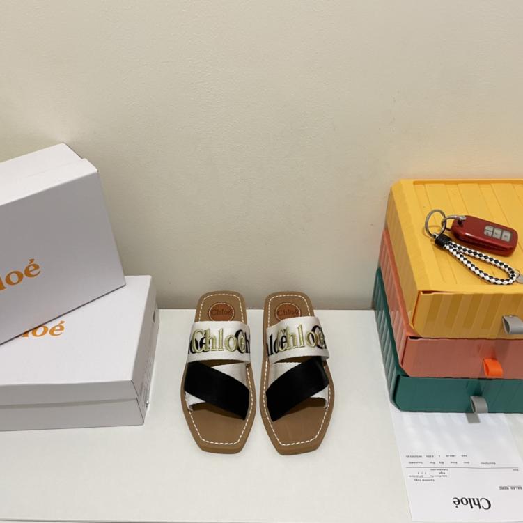 Chloe women flat slippers