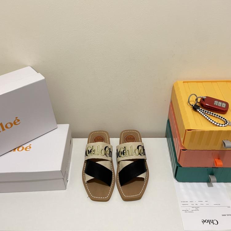 Chloe women flat slippers