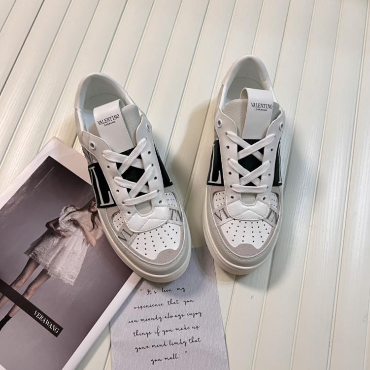 VALENTINO unisex sneakers