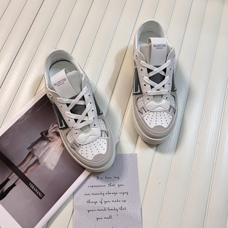 VALENTINO unisex sneakers