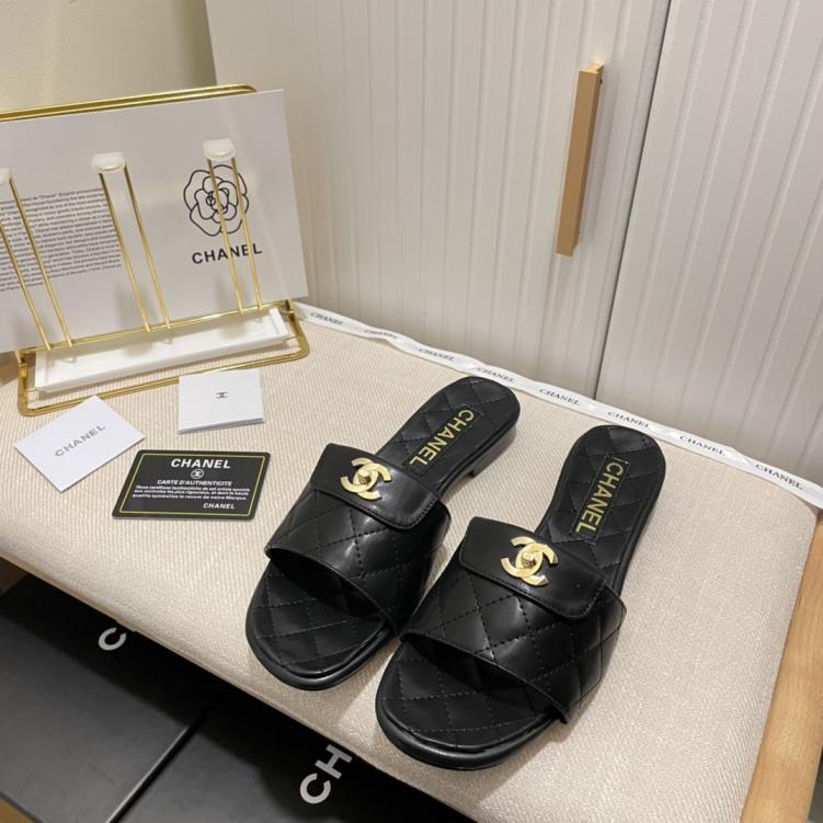 CHANEL CC buckle flat slippers 134378