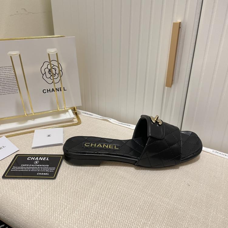 CHANEL CC buckle flat slippers 134378