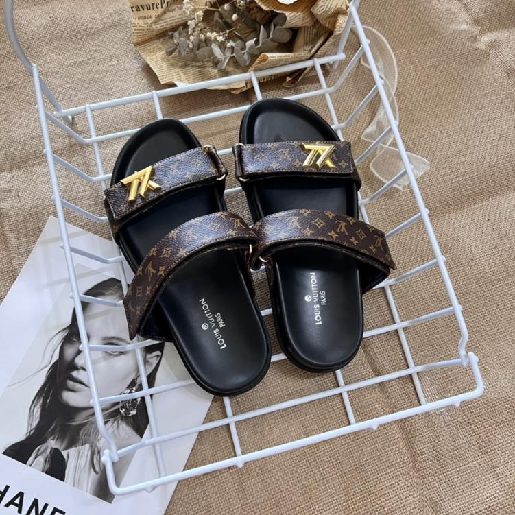 LOUIS VUITTON LV unisex women/men slippers