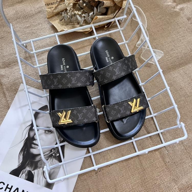 LOUIS VUITTON LV unisex women/men slippers