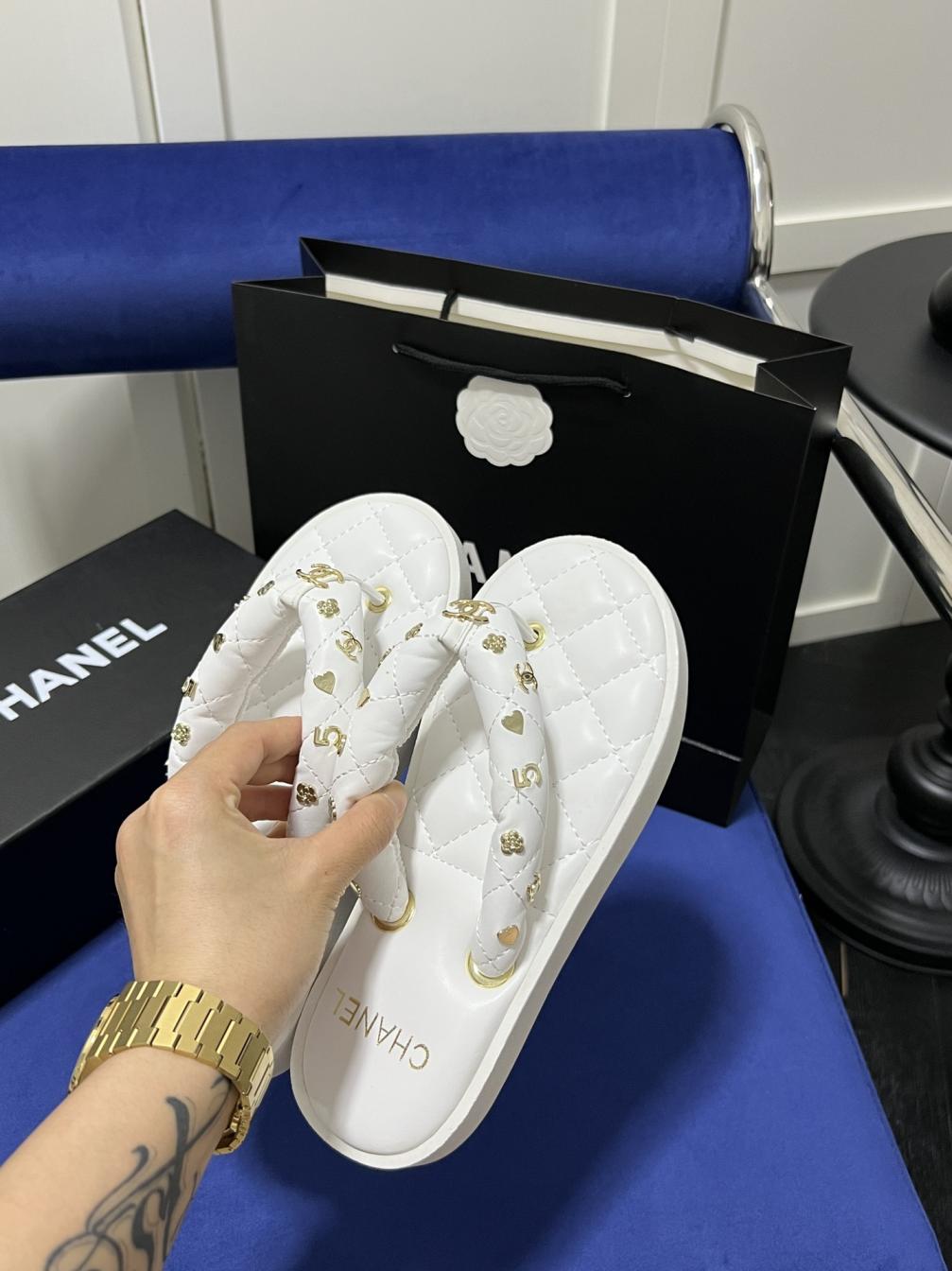 Chanel flat slippers 134471