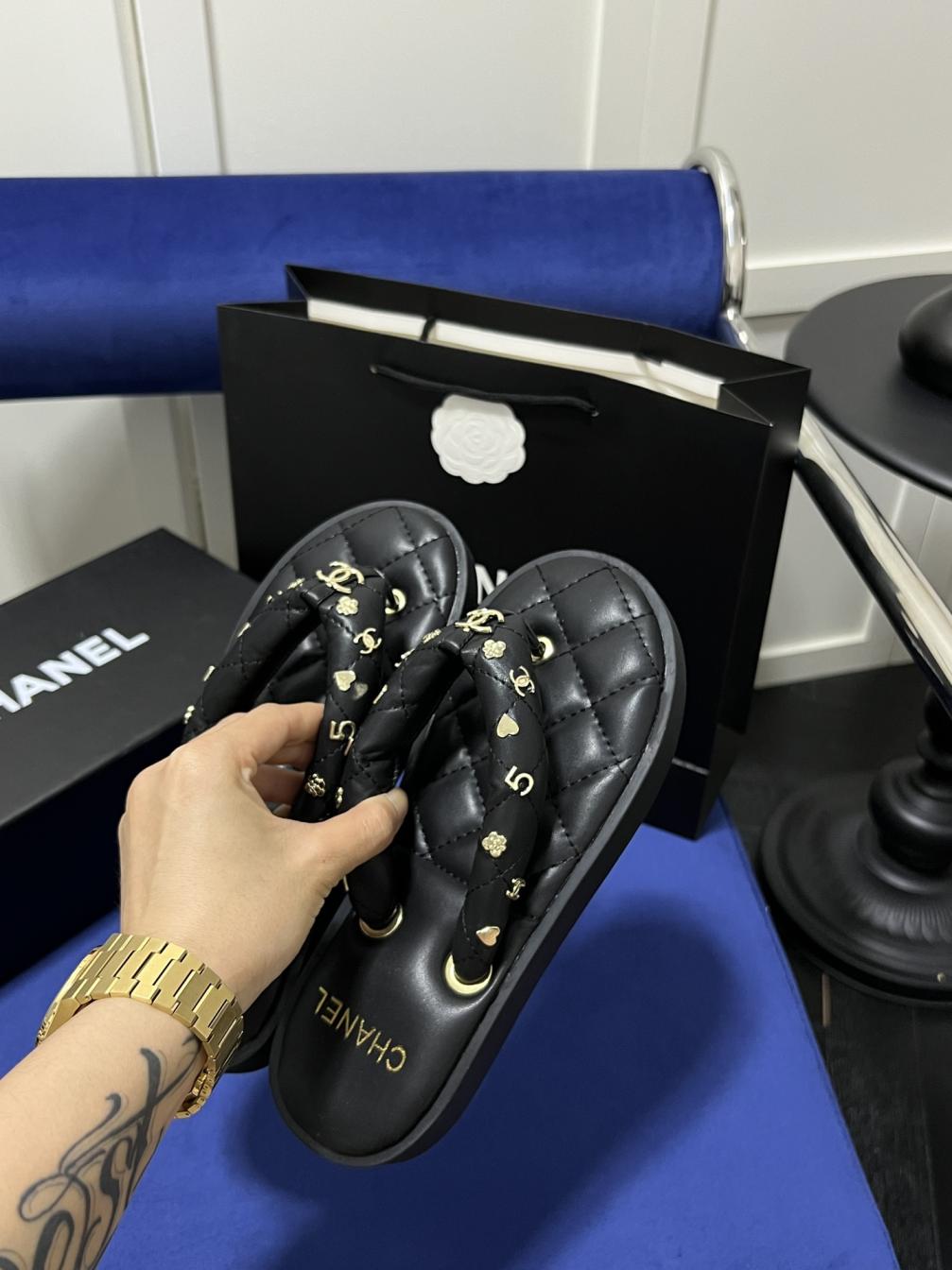 Chanel flat slippers 134470