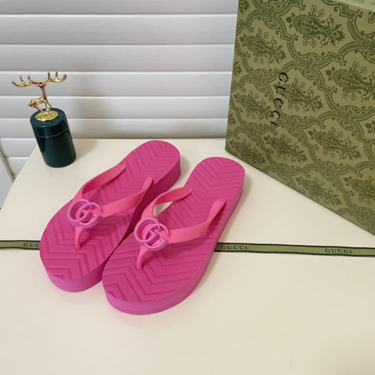 GUCCI GG new flat slippers