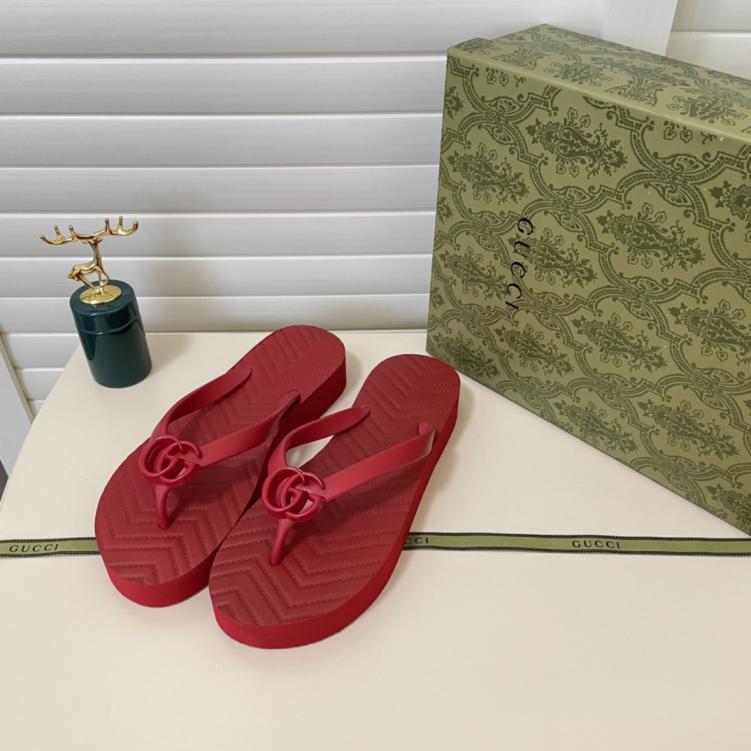GUCCI GG new flat slippers