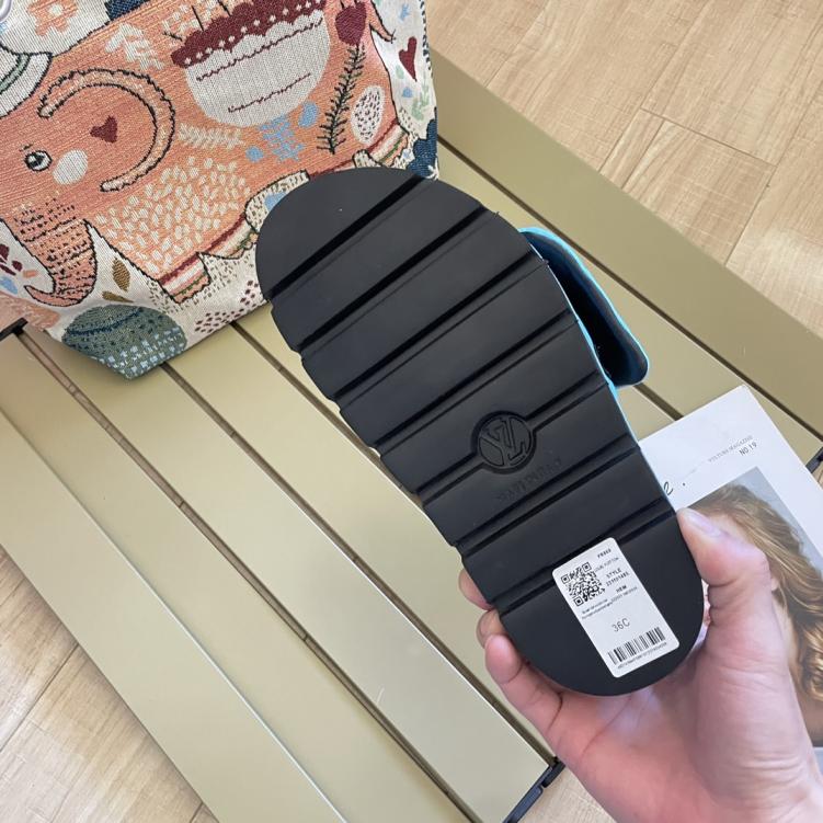 LV Louis vuitton unisex slippers