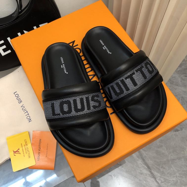Louis Vuitton  LV slippers