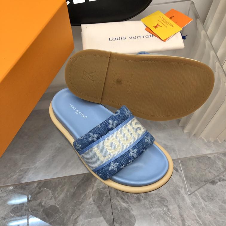 Louis Vuitton  LV slippers