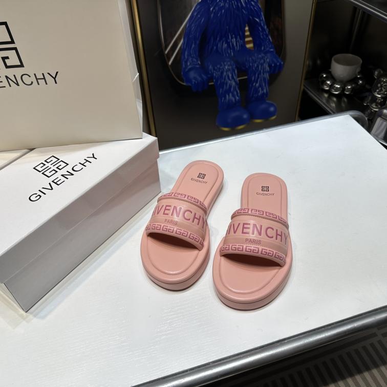 GIVENCHY Marshmallow slippers