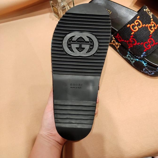 Gucci GG Slippers Unisex