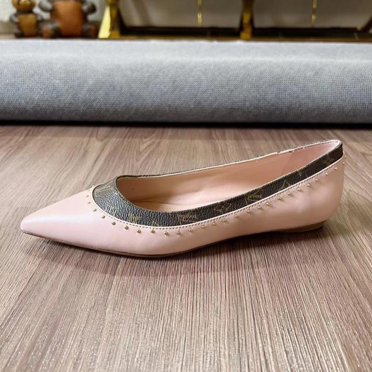 LV Louis vuitton Pink cowskin flat shoes