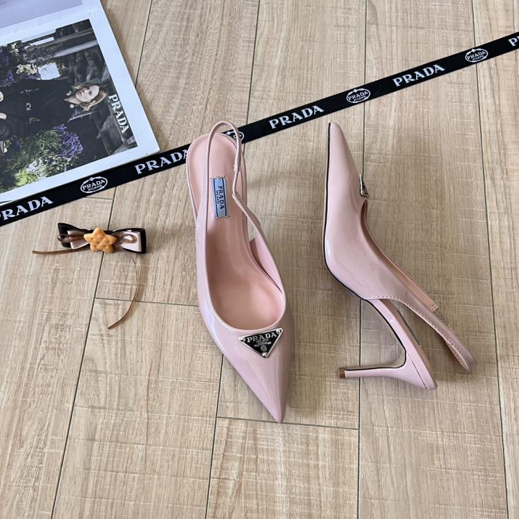 Prada lady heel shoes
