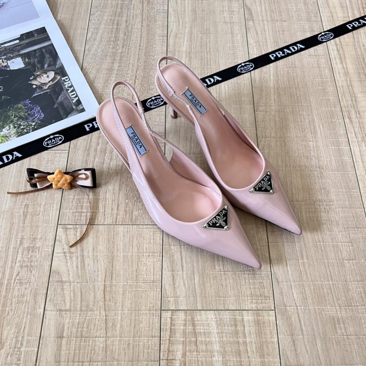 Prada lady heel shoes