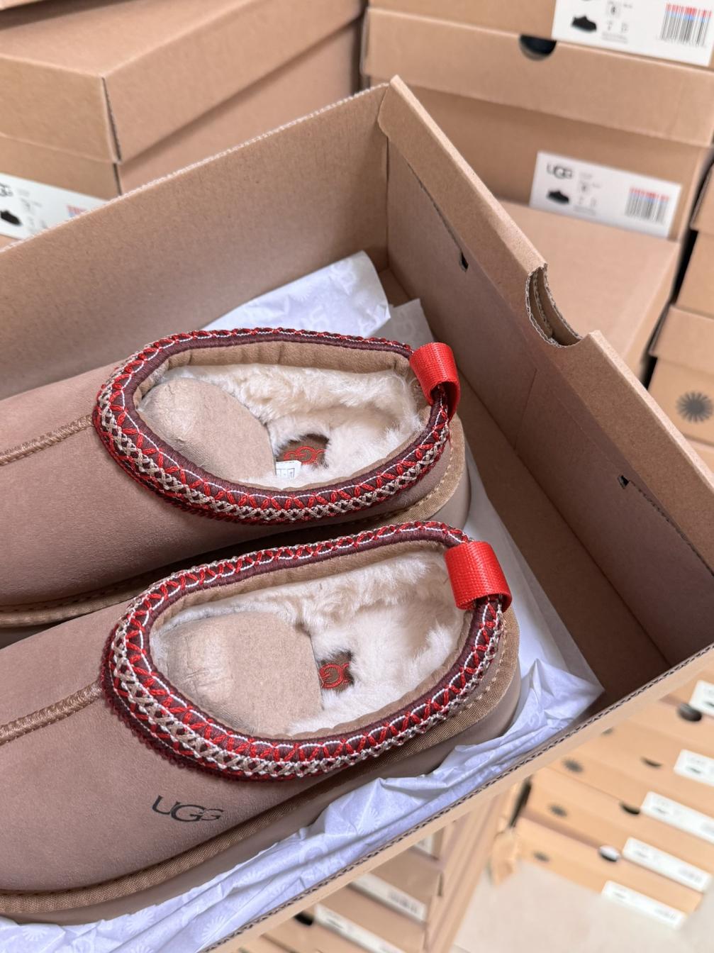 UGG winter  shearling Boots/slliper shoes