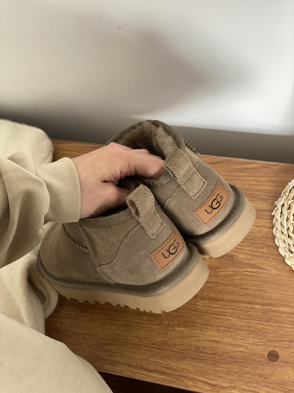 UGG winter shearling Boots/slliper shoes