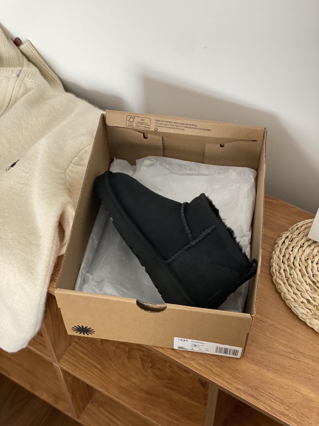 UGG winter shearling Boots/slliper shoes